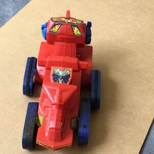 Vintage Red Attack Track Top Toys Vehicle Taiwan Motu 1982. ( For PARTS)